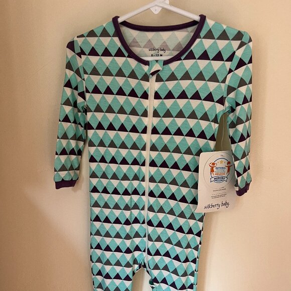 Silkberry Baby Printed Footed Sleeper.  Bamboo.  6-12 month NWT! - Picture 1 of 7